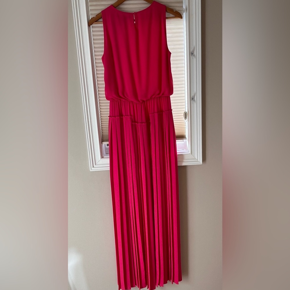BCBG Jenine High-Slit Pleated Skirt Maxi Dress - Picture 11 of 12